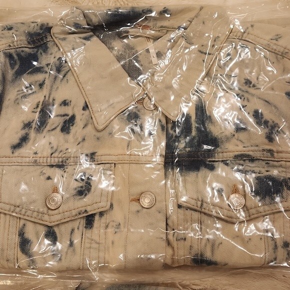 Free People Denim Jacket In Jones Tie Dye size L - Picture 8 of 11